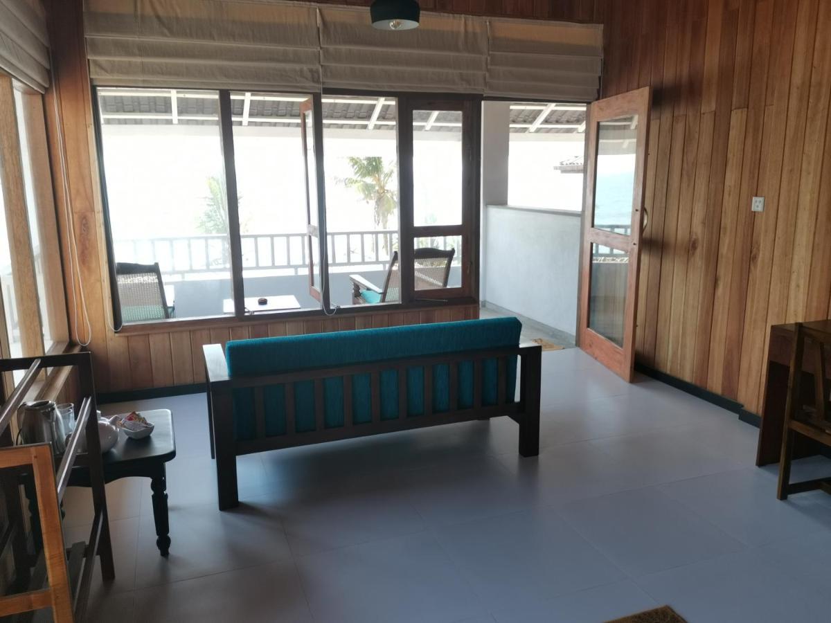 Mountain Wave Hotel And Surfshop Хиккадува Экстерьер фото