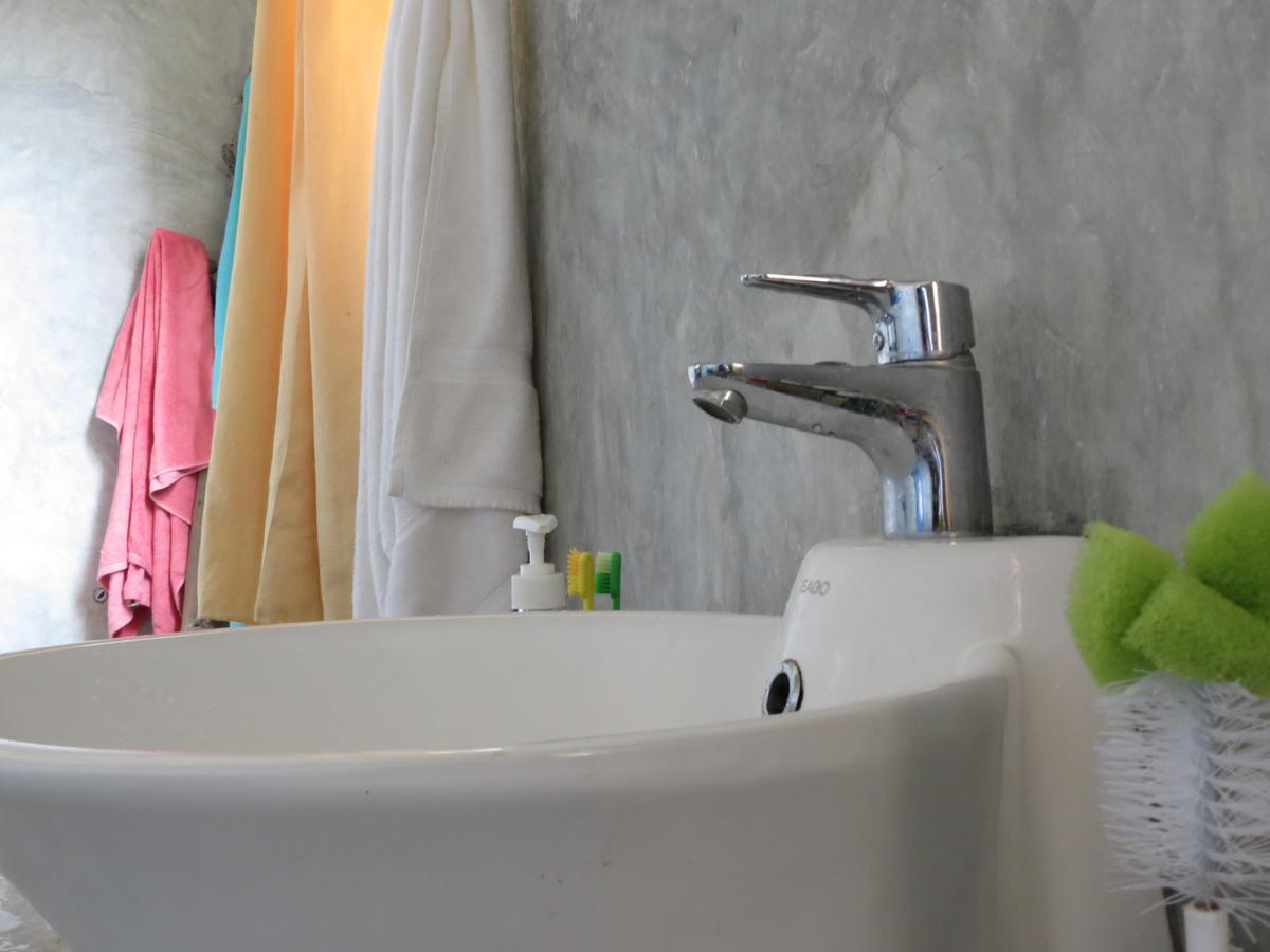 Mountain Wave Hotel And Surfshop Хиккадува Номер фото